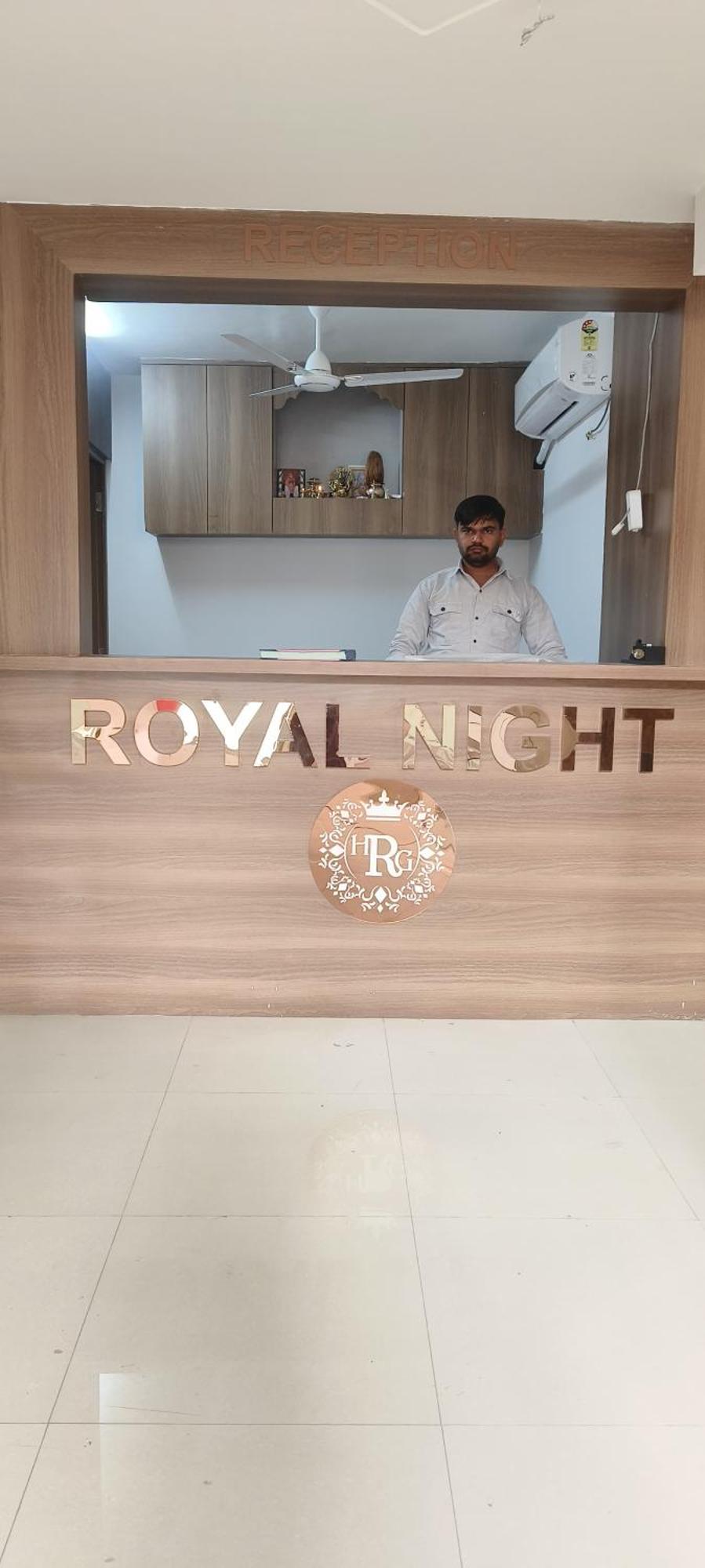 Hotel Royal Night Daman Exterior photo