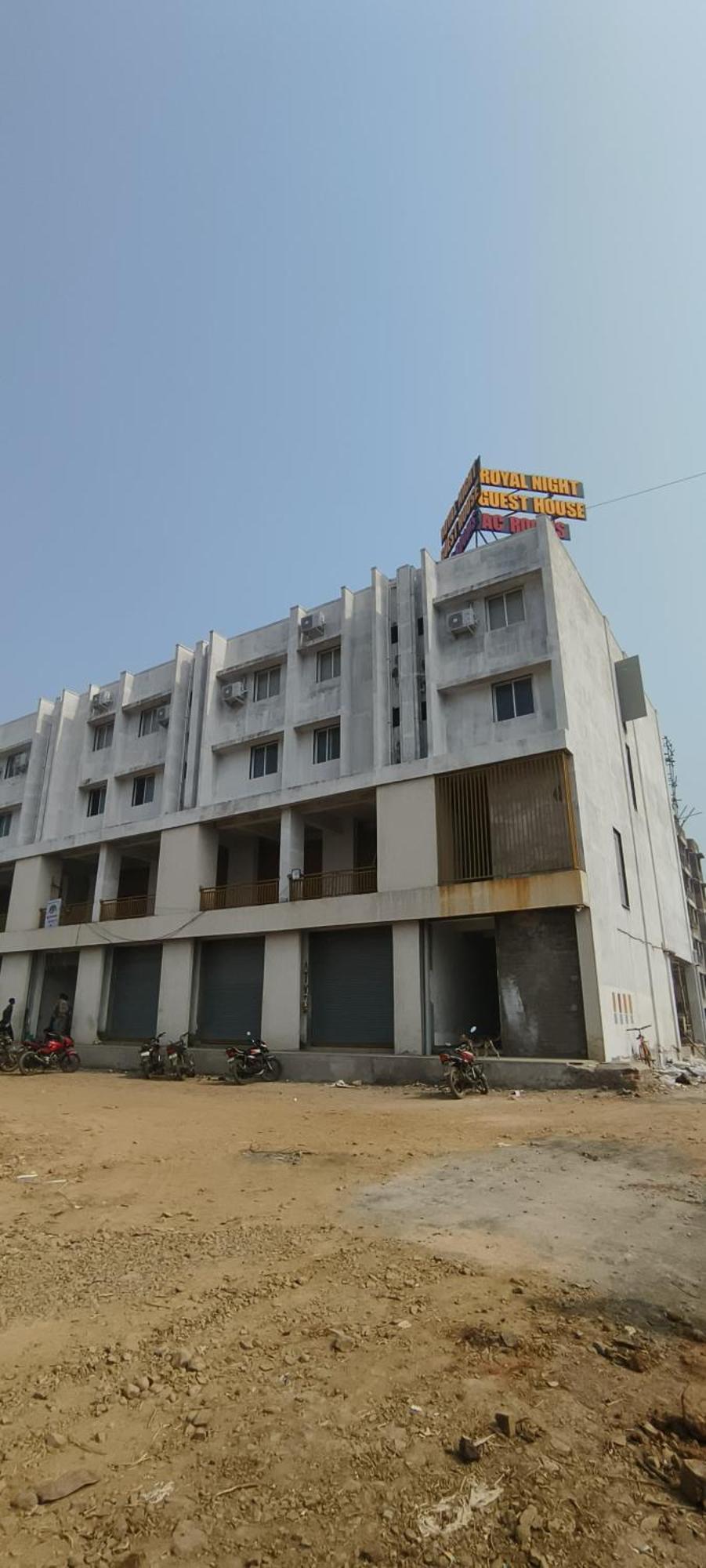 Hotel Royal Night Daman Exterior photo